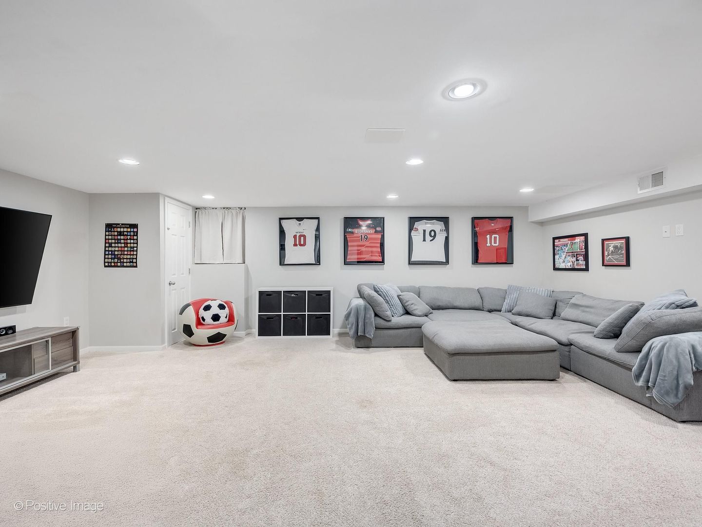 67 WHITE OAK Circle