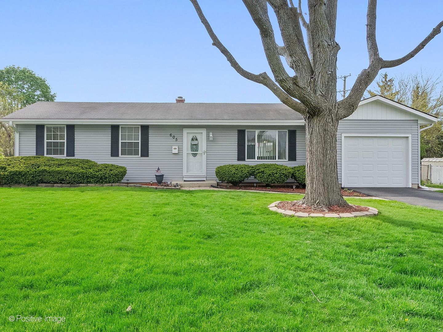 605 Commanche Court