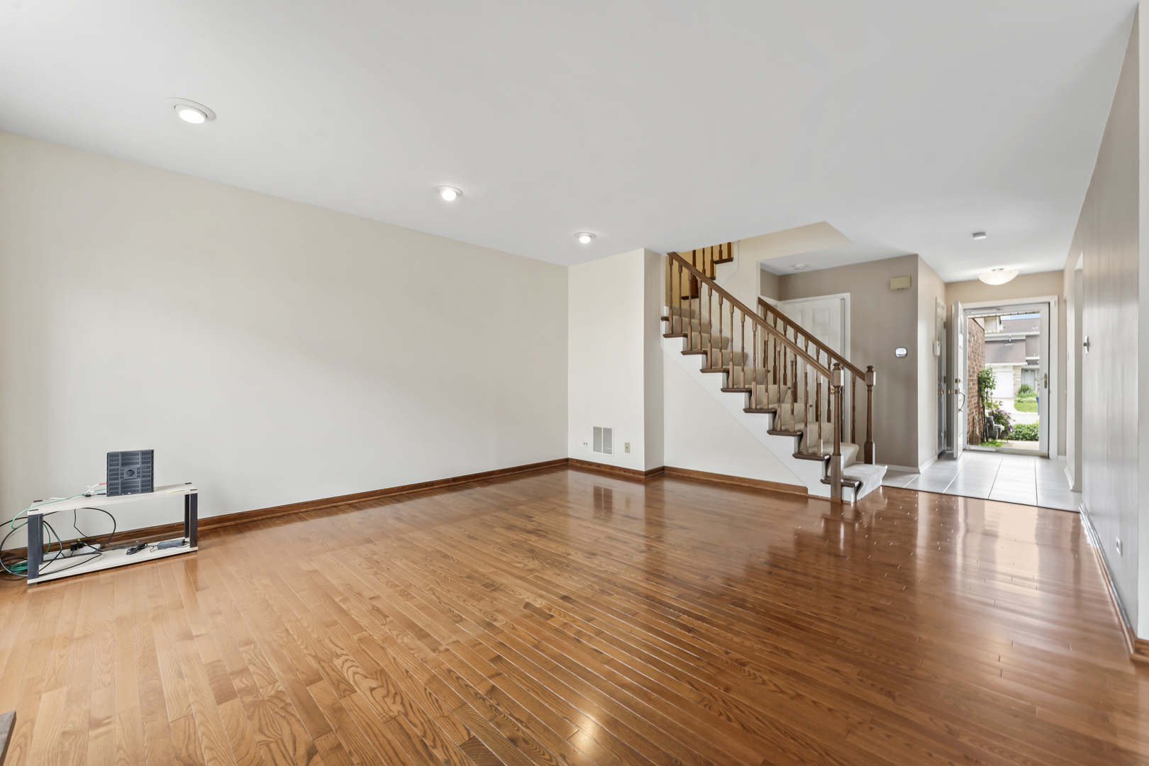 1253 Reading Court