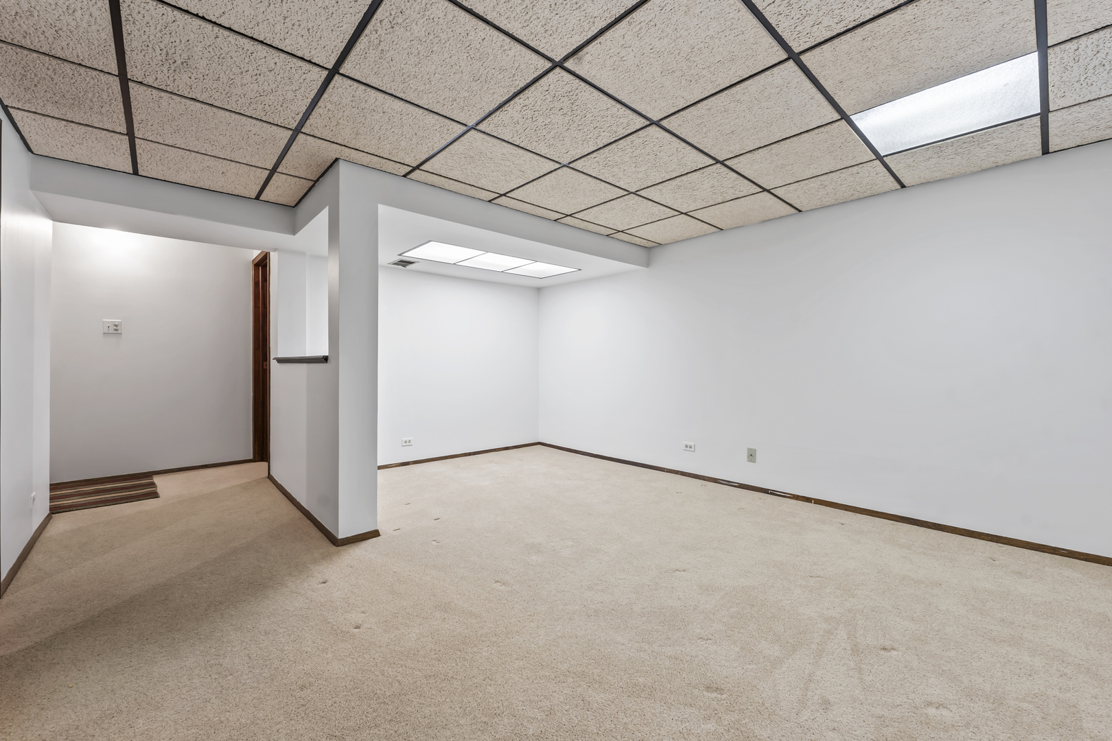 1253 Reading Court