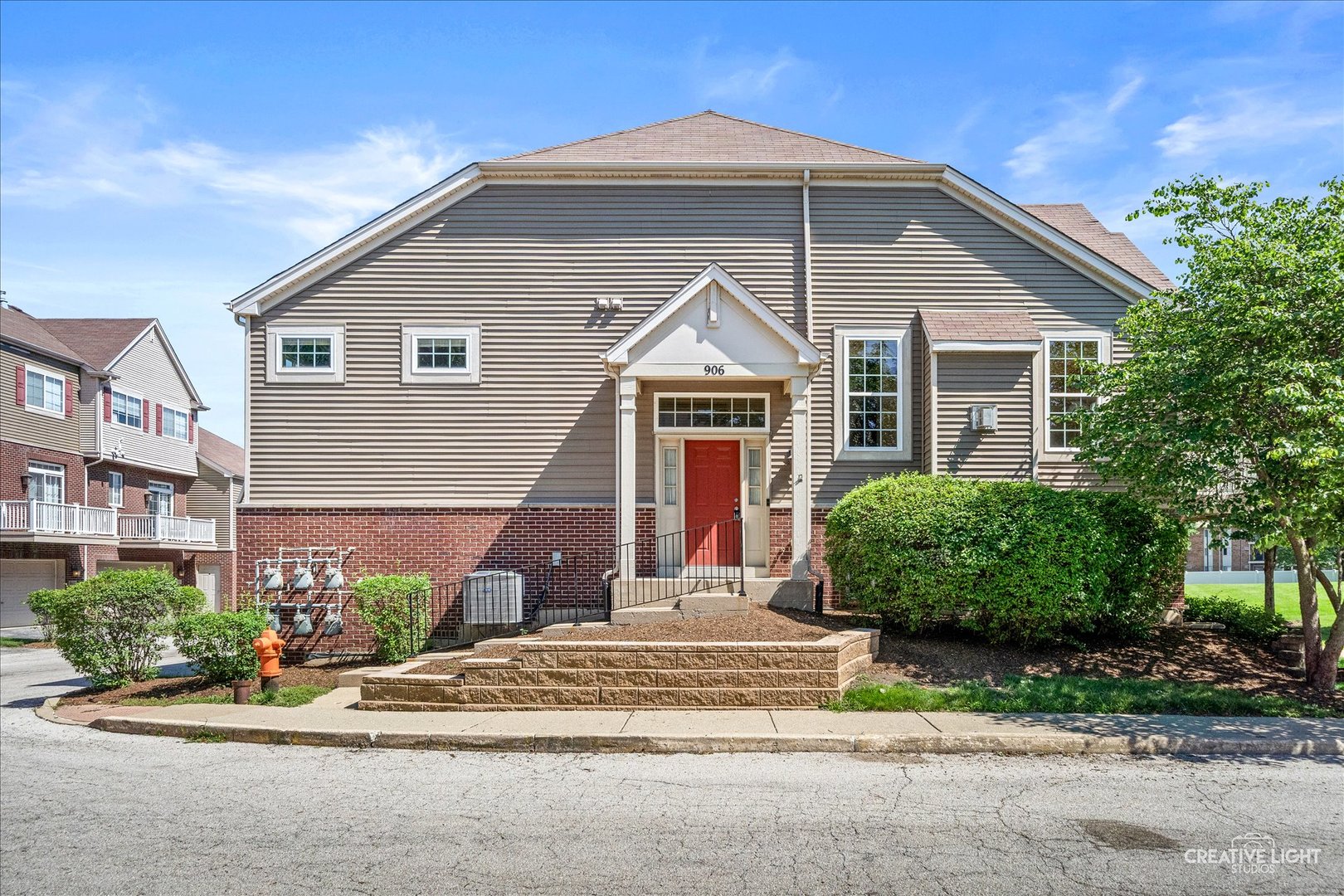 906 Neudearborn Lane