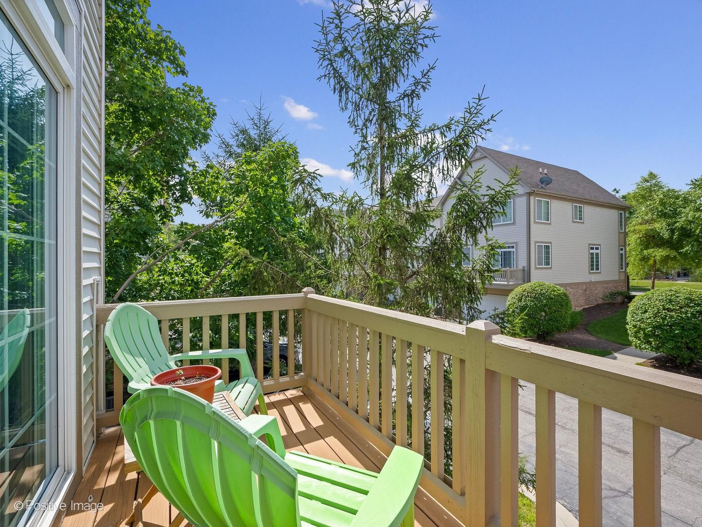 332 Castle Circle