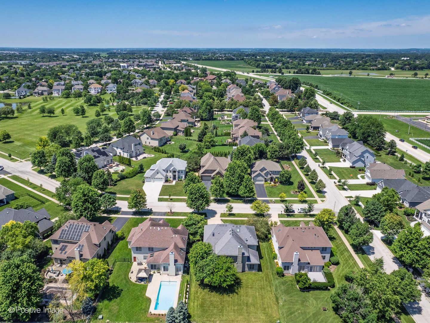 537 N Sycamore Lane