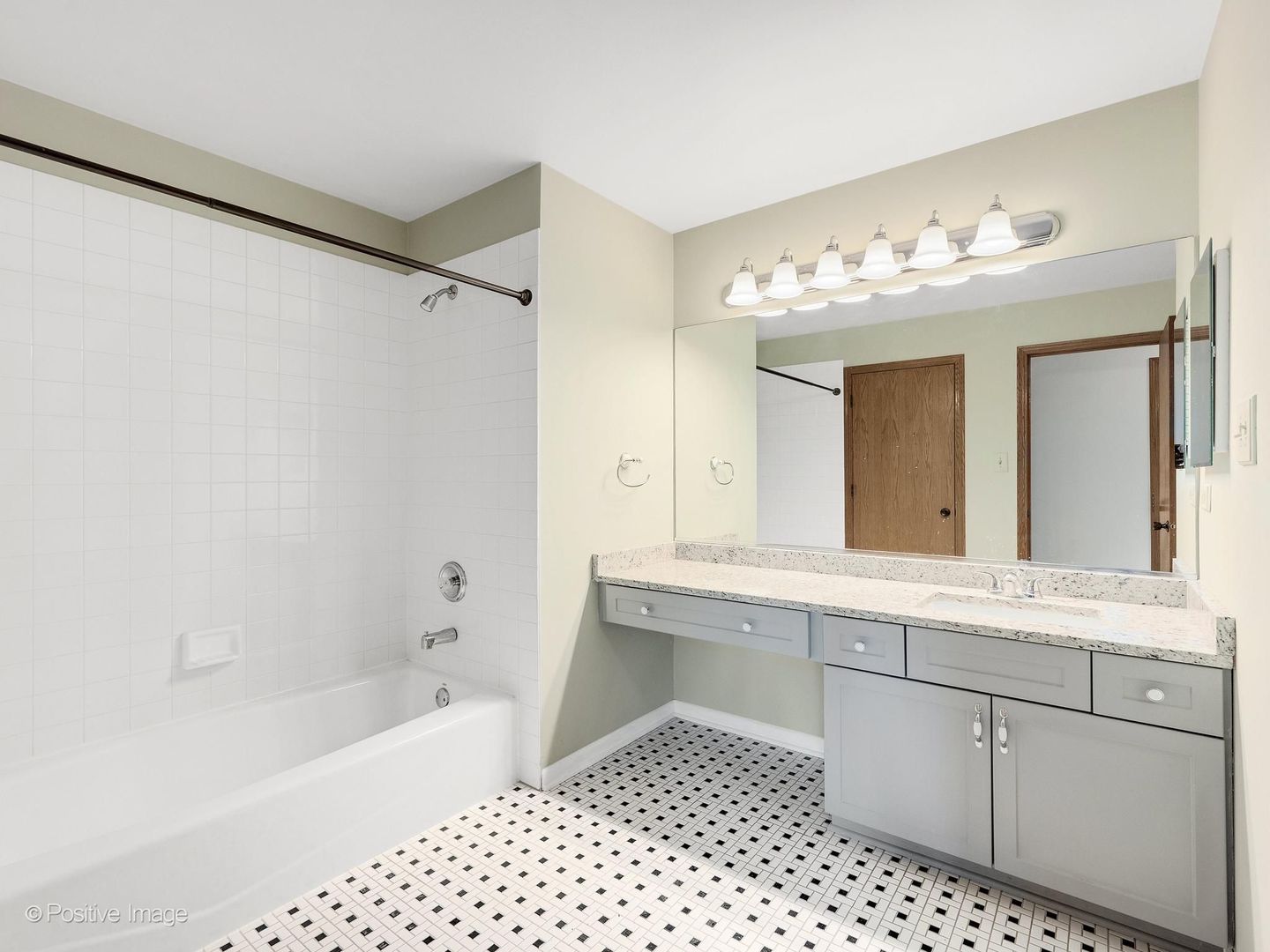 920 Elderberry Circle Unit: 104