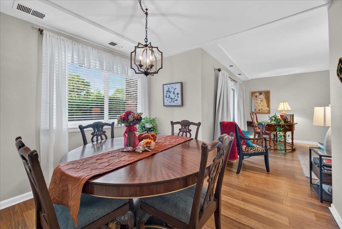 460 Raintree Court Unit: 1H
