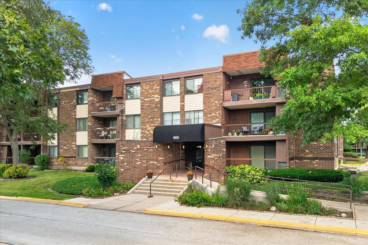 460 Raintree Court Unit: 1H