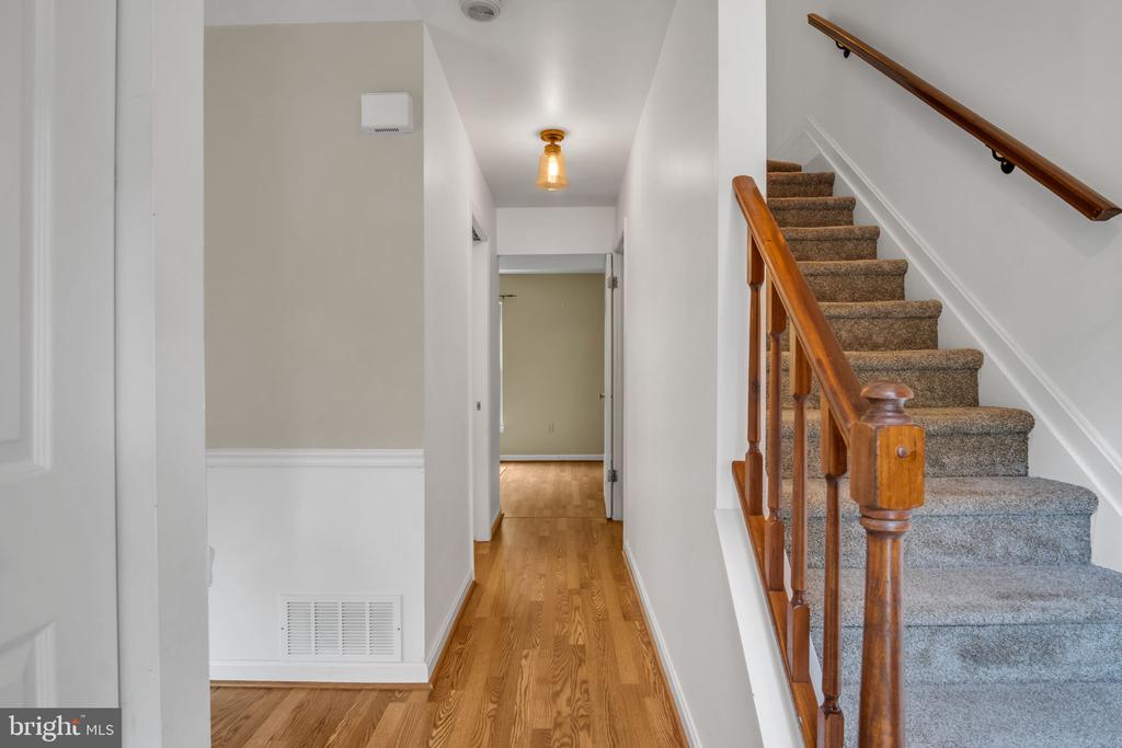 1773 Kings Arms Ct
