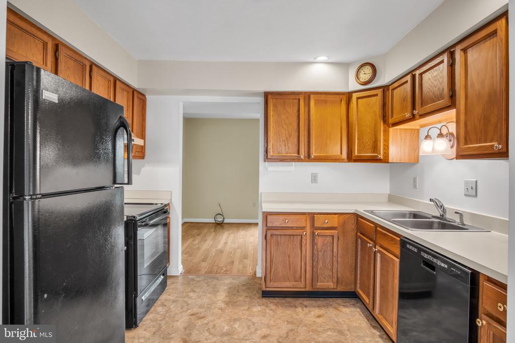 1773 Kings Arms Ct