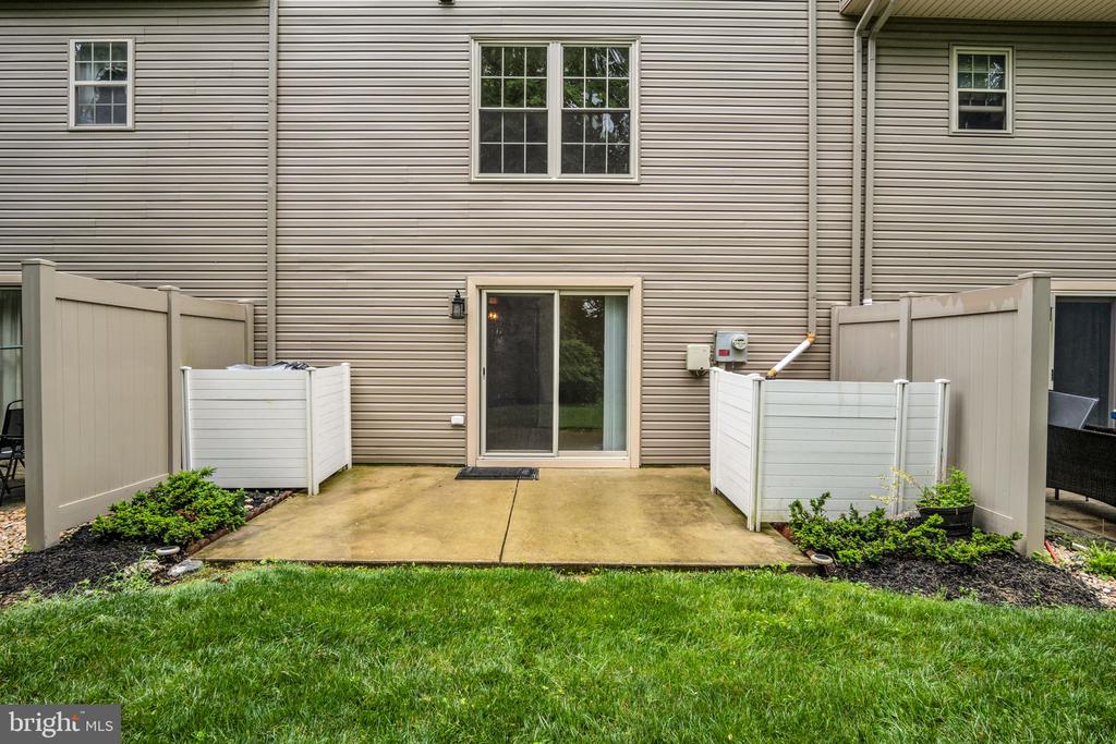 1773 Kings Arms Ct