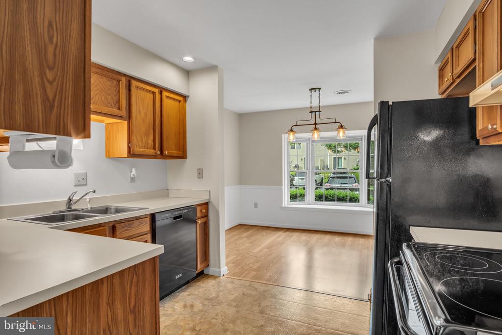 1773 Kings Arms Ct