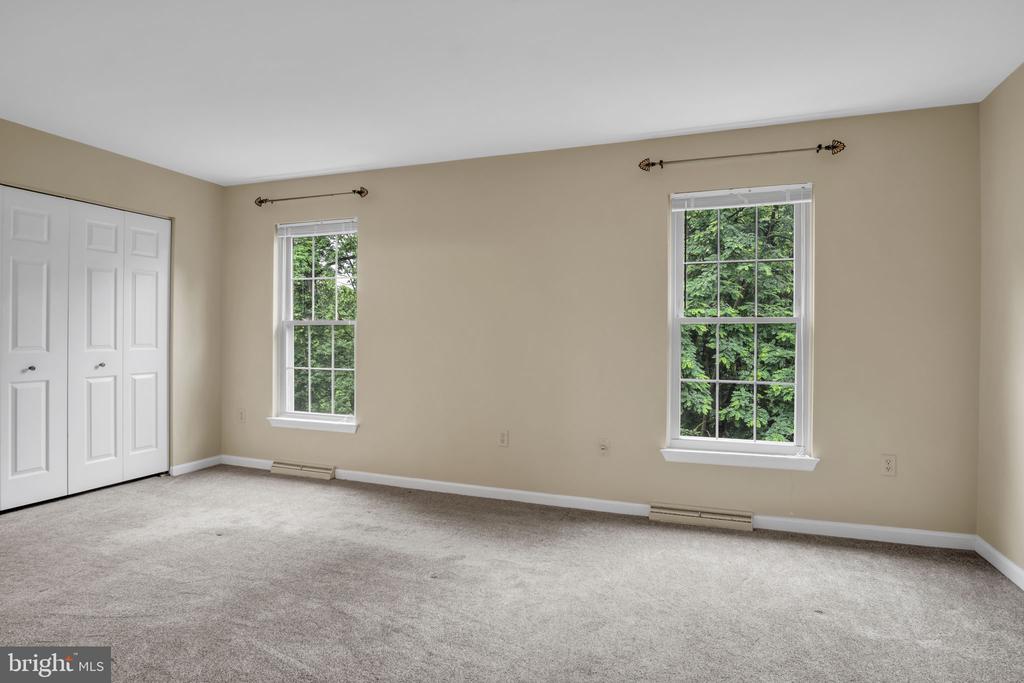 1773 Kings Arms Ct