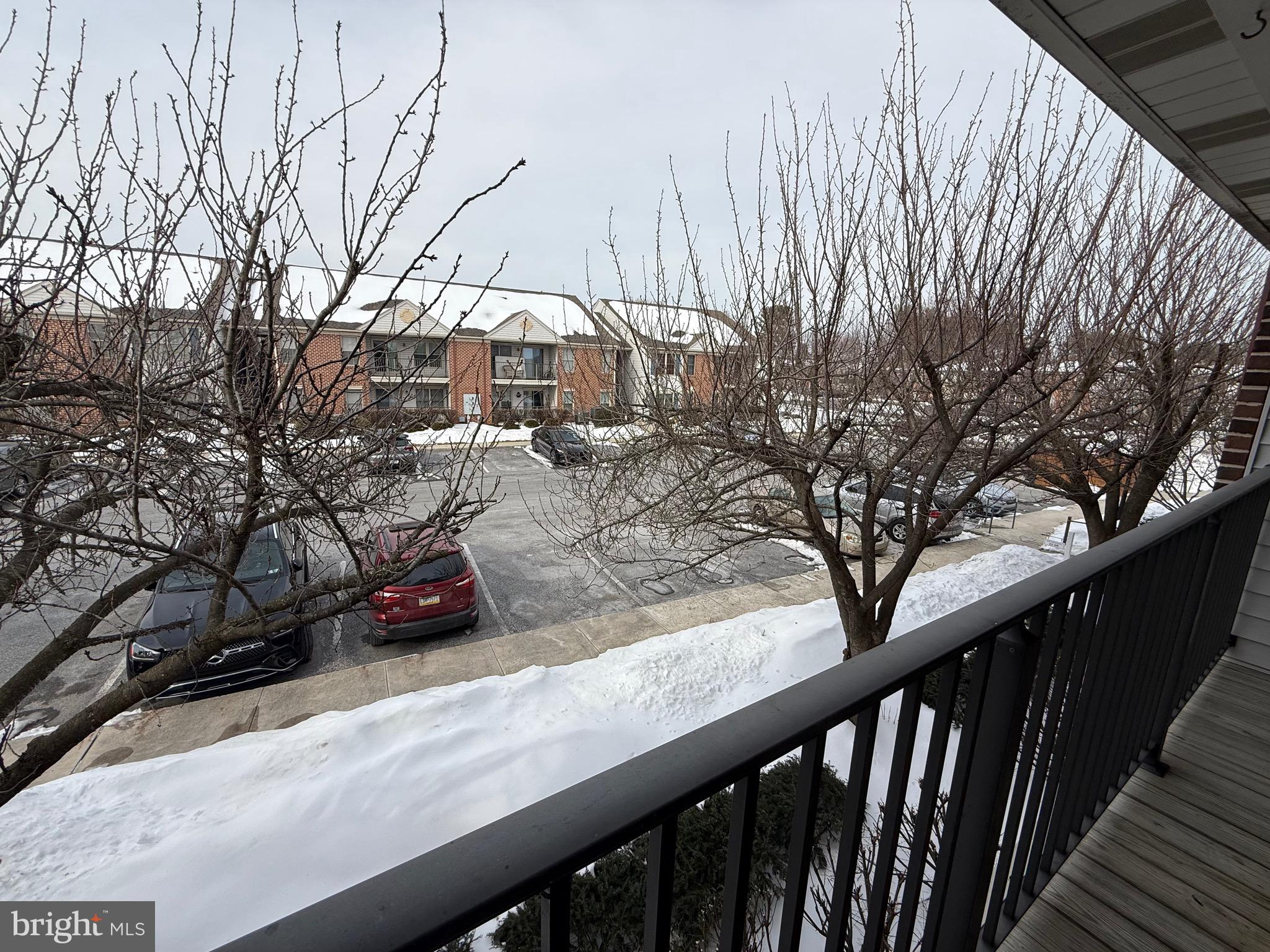 5401 OXFORD DRIVE 12