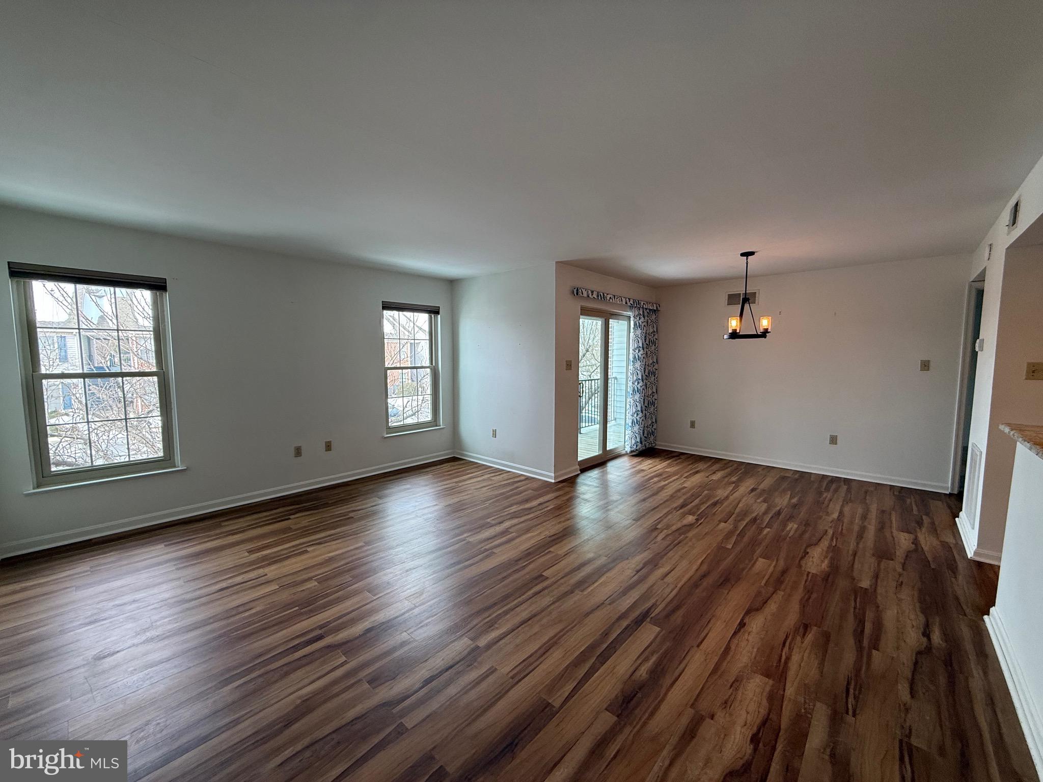 5401 OXFORD DRIVE 12