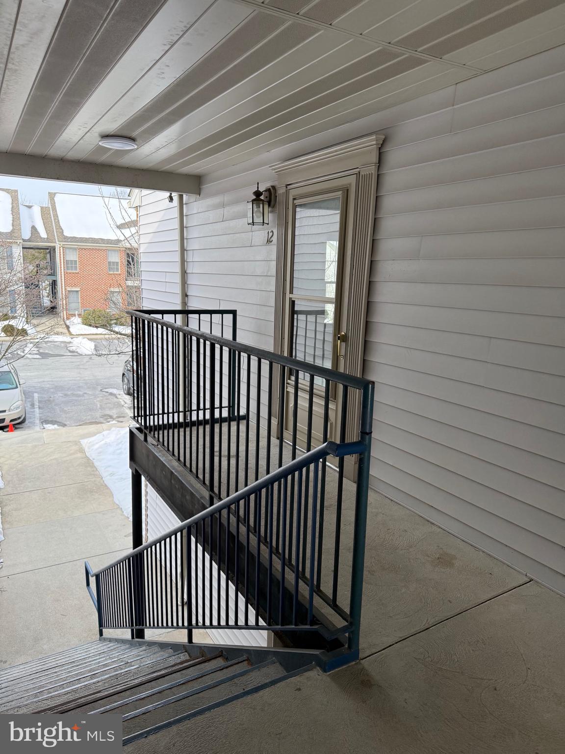 5401 OXFORD DRIVE 12