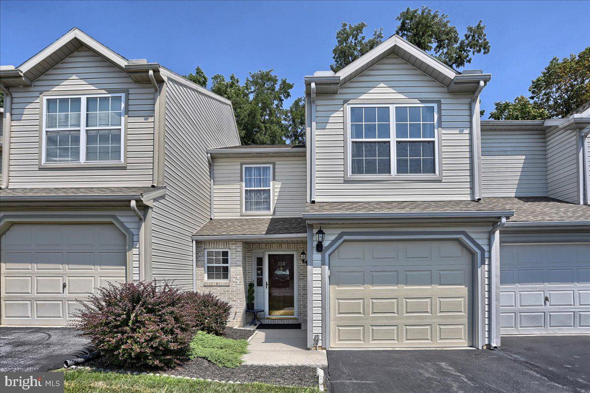 115 Hiddenwood Dr