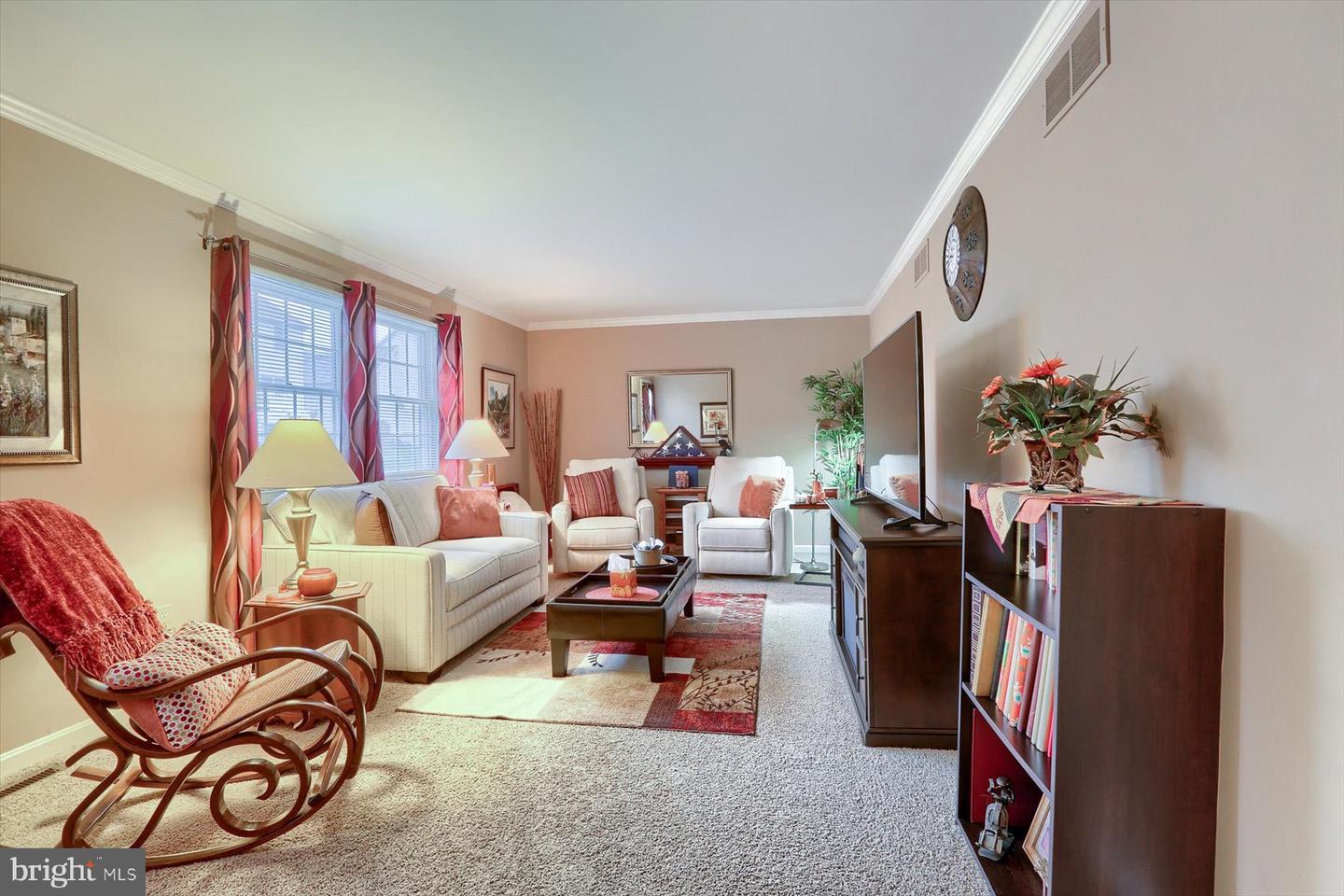 4728 Laurel Ridge Dr