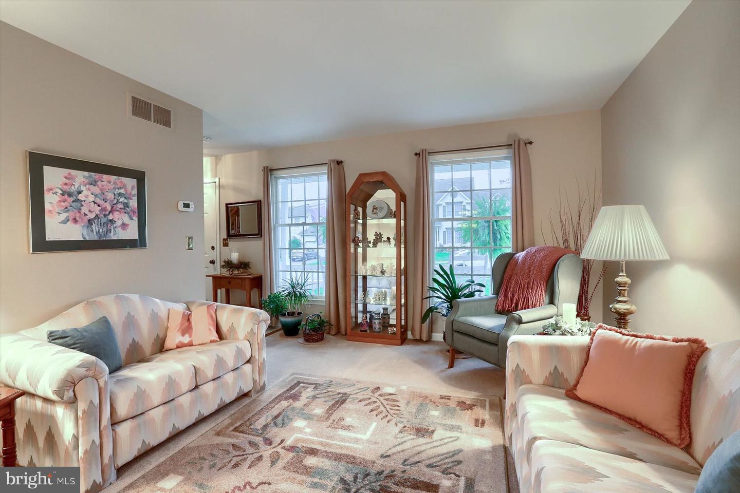 4728 Laurel Ridge Dr