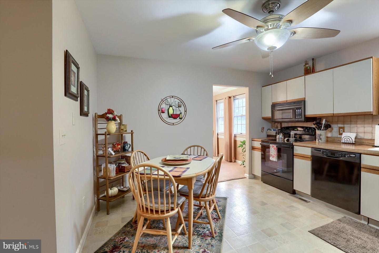 4728 Laurel Ridge Dr