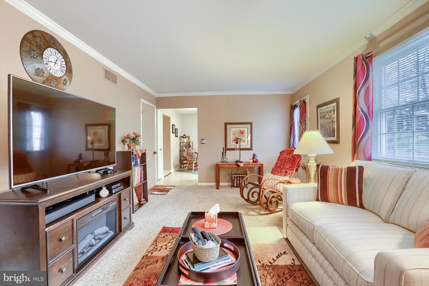 4728 Laurel Ridge Dr