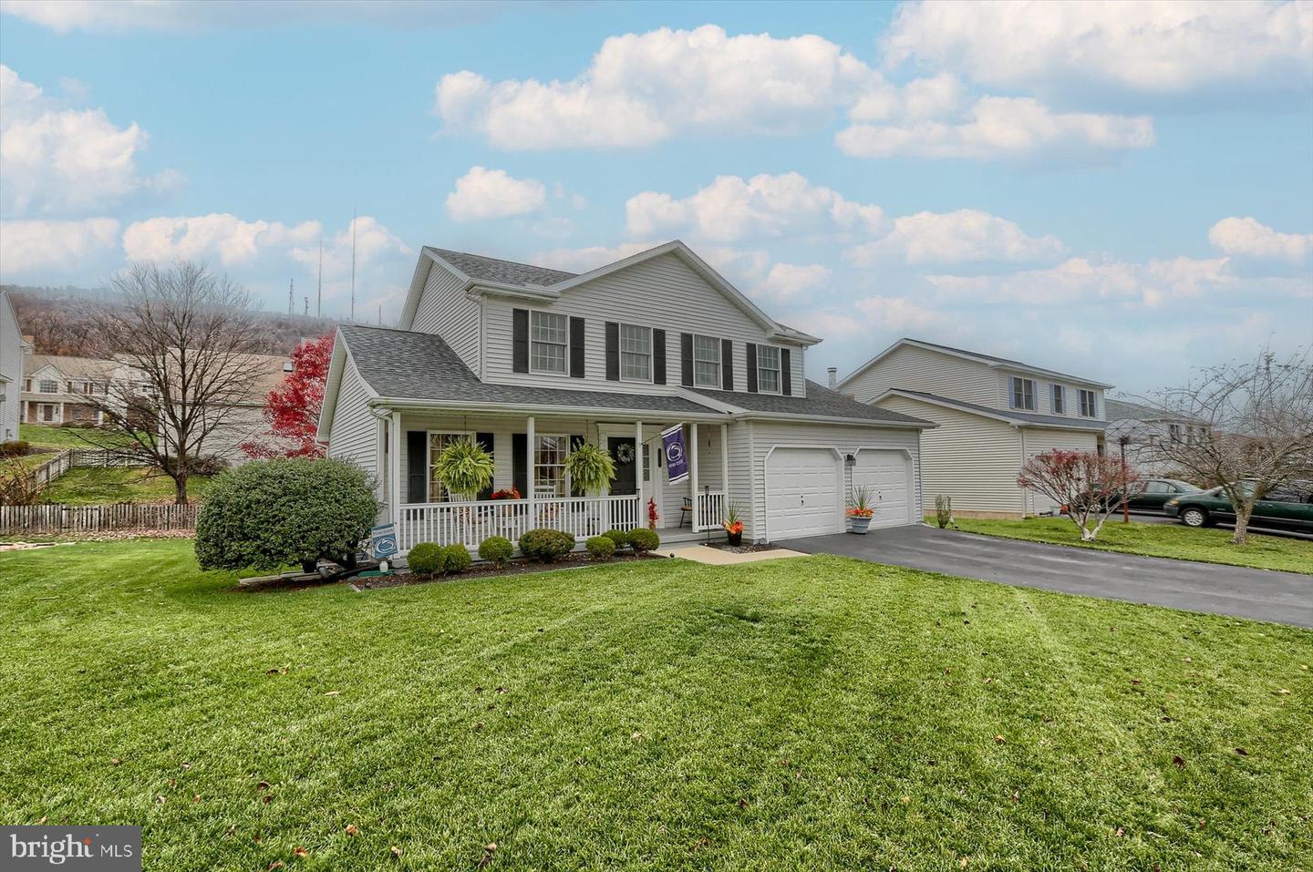 4728 Laurel Ridge Dr