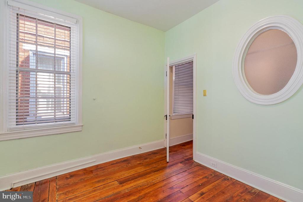 1200 Penn St