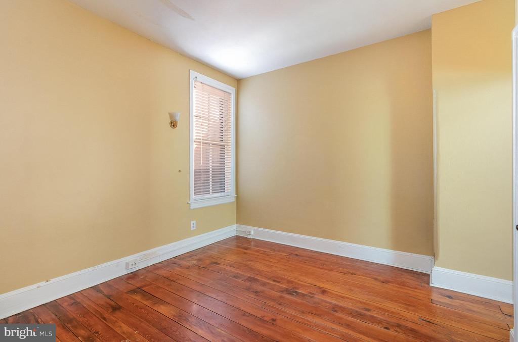 1200 Penn St