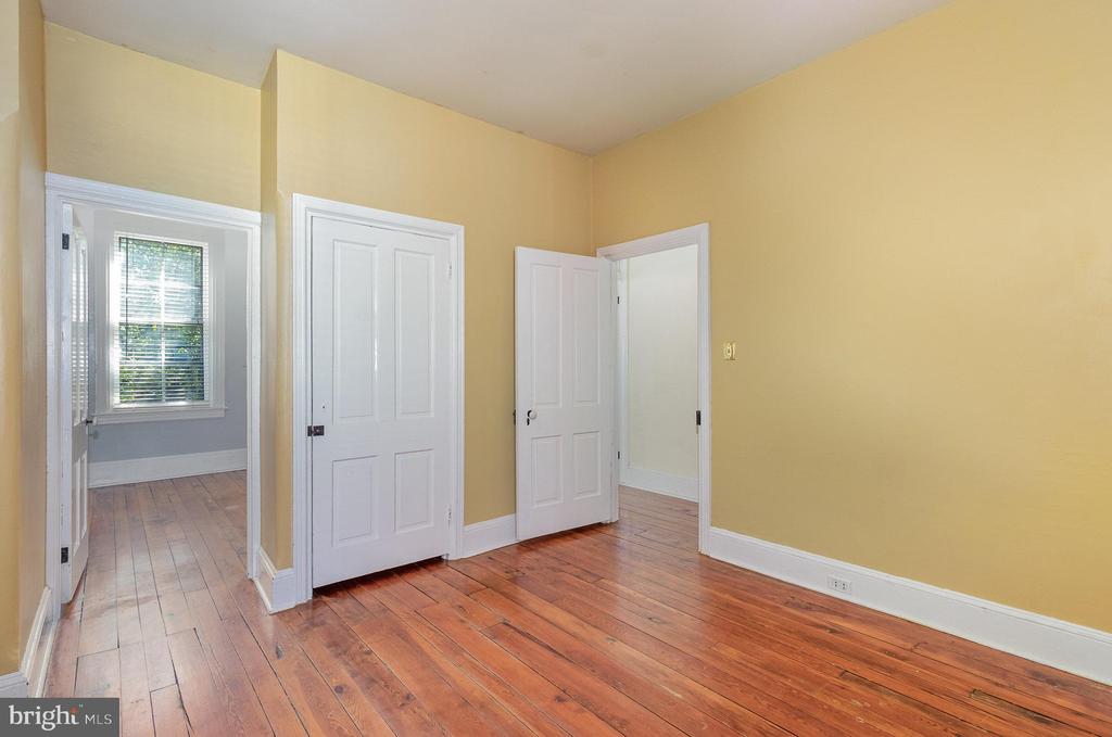 1200 Penn St