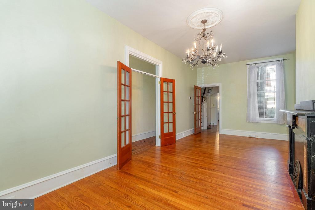 1200 Penn St