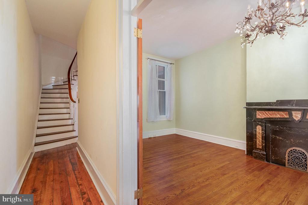 1200 Penn St