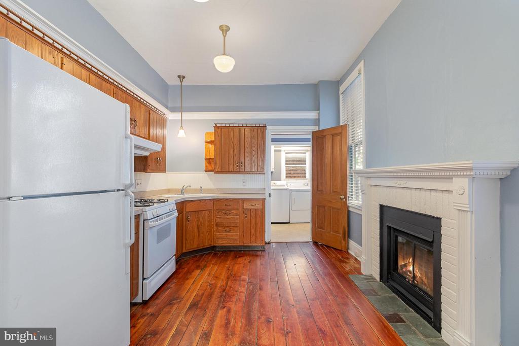 1200 Penn St