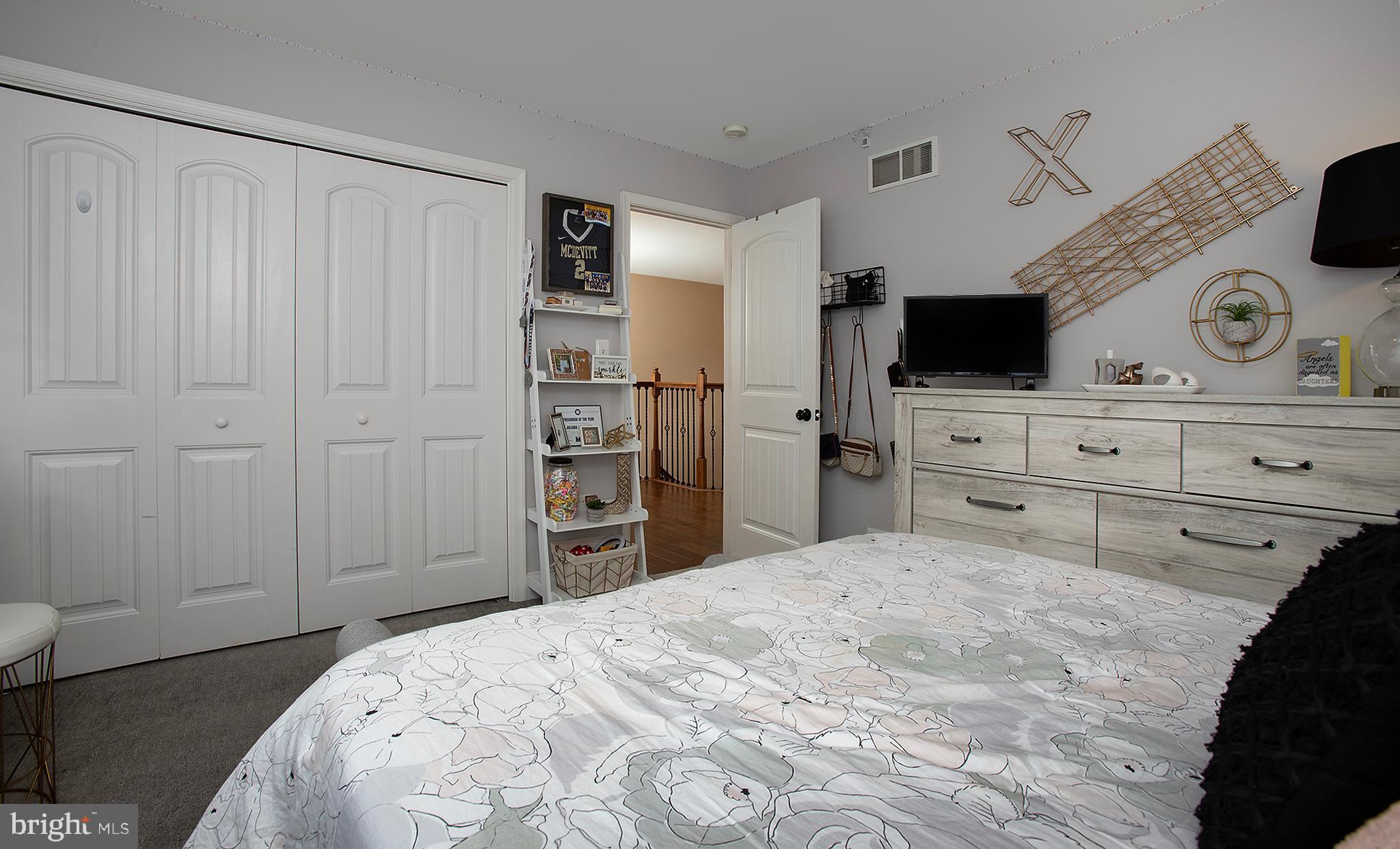2109 Chatham Way