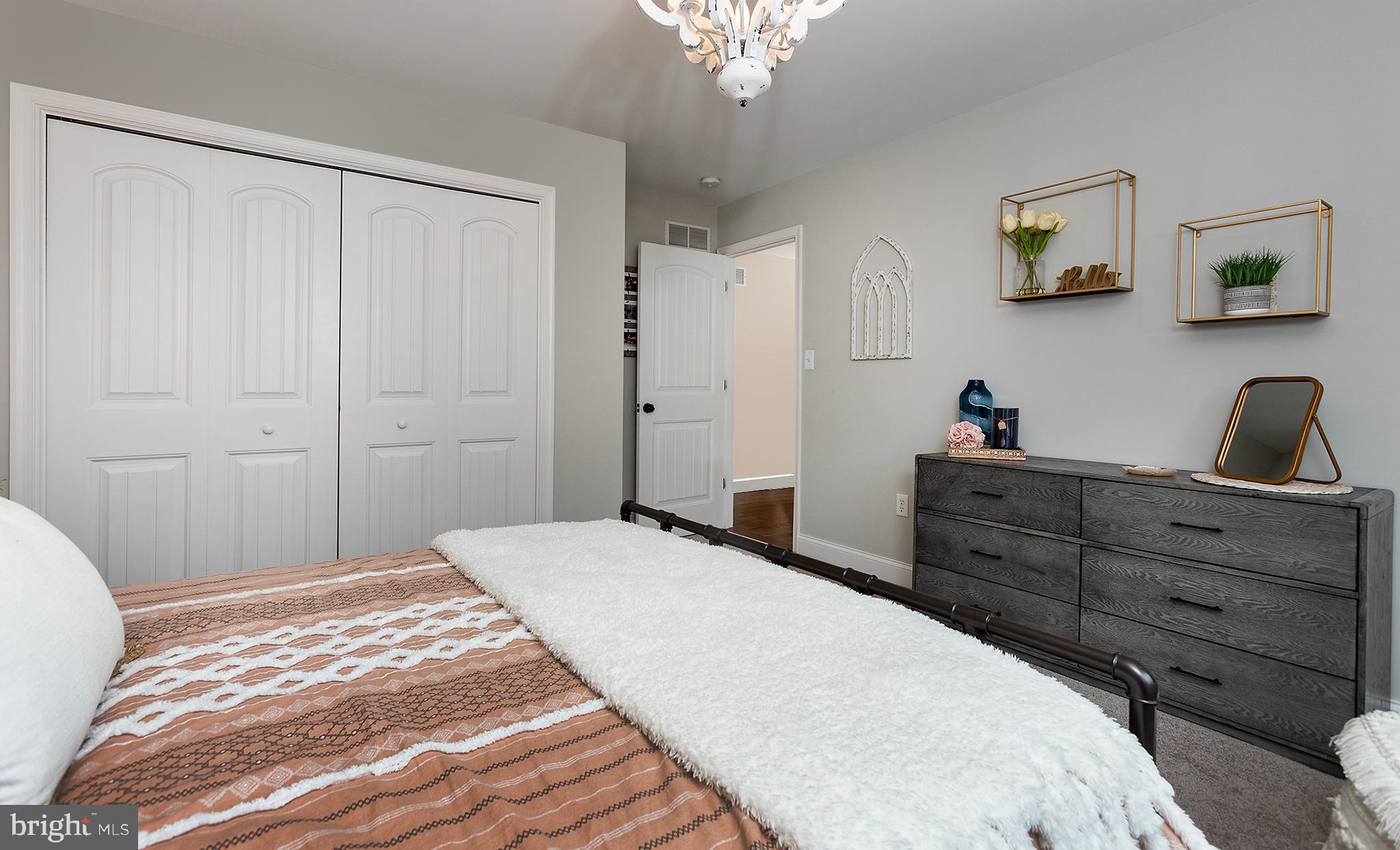 2109 Chatham Way