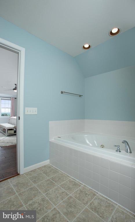 2109 Chatham Way