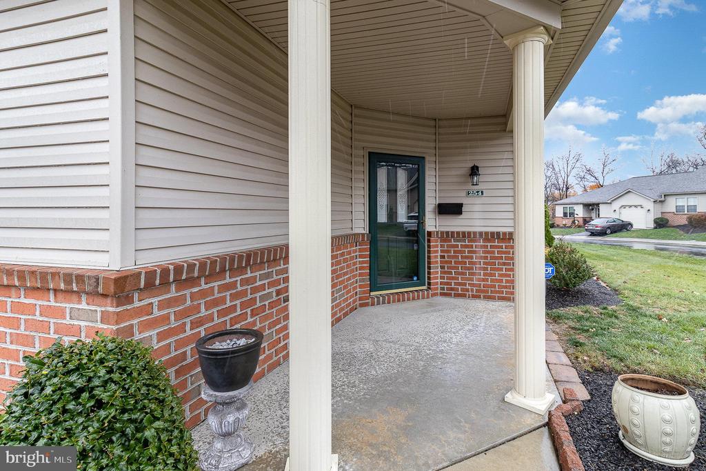 254 Barbara Ln