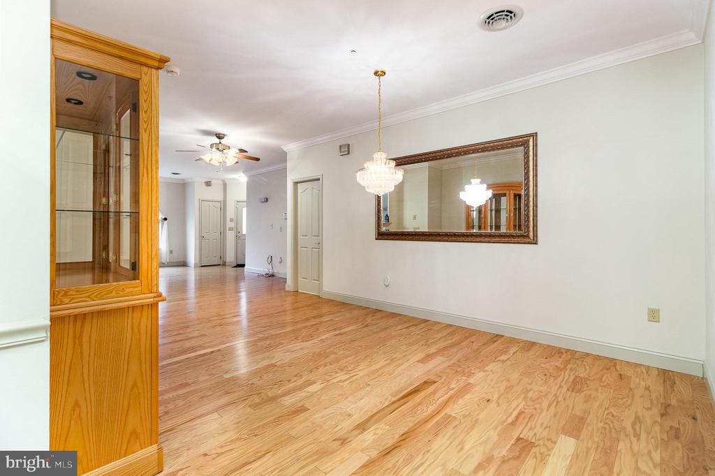 254 Barbara Ln
