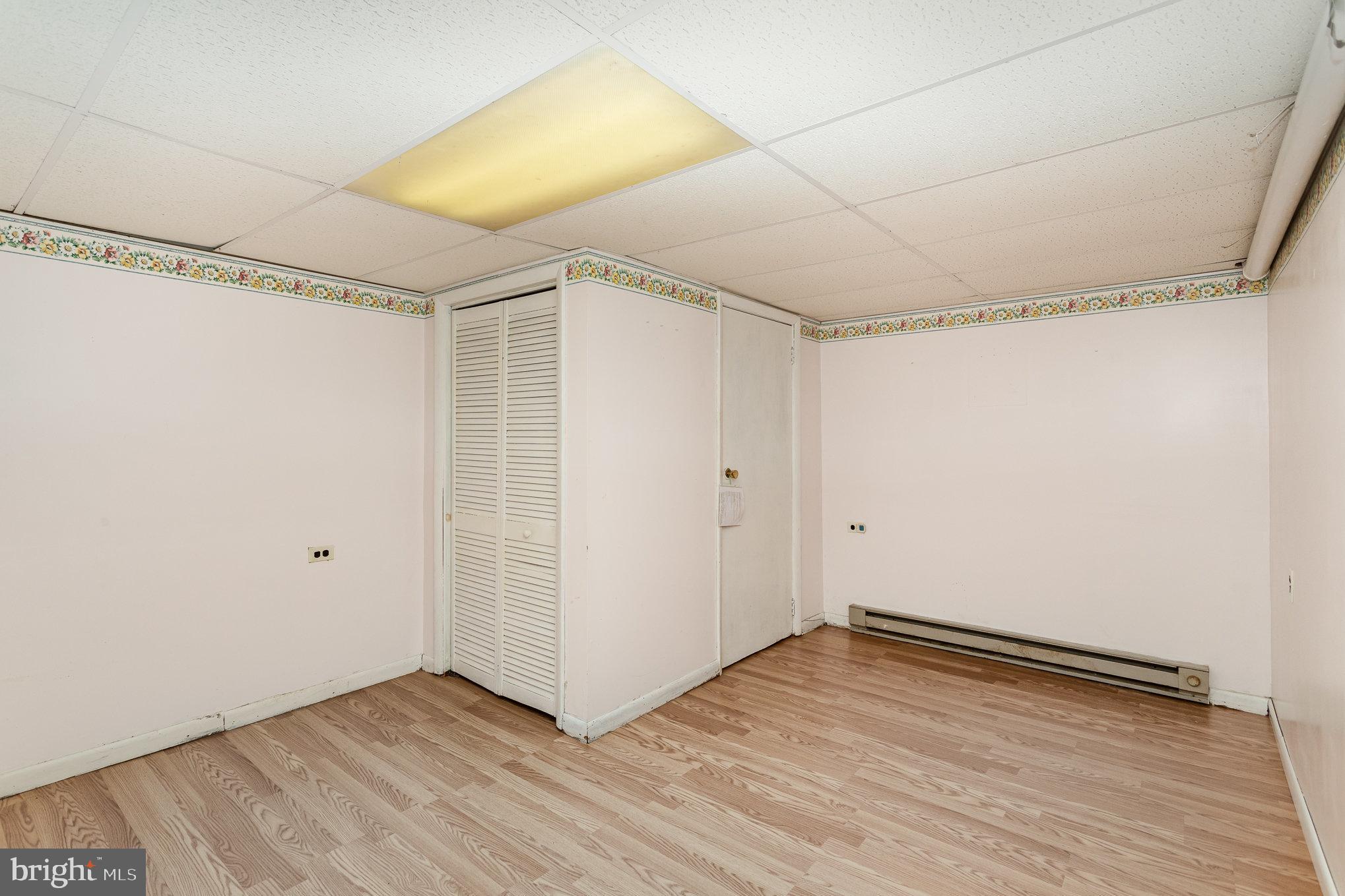 1127 S Harrisburg St