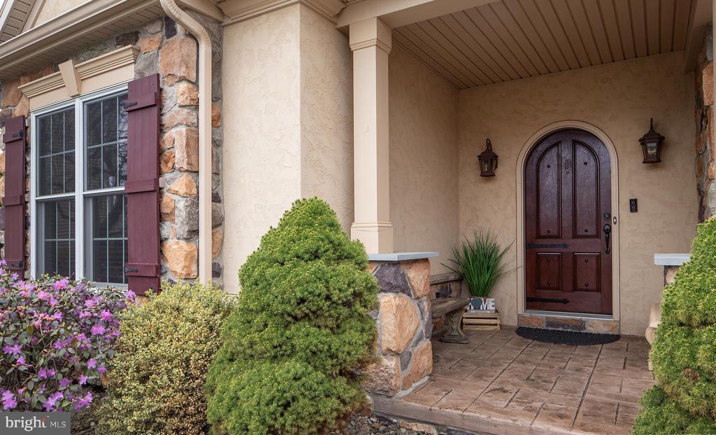 153 Scenic Ridge Dr