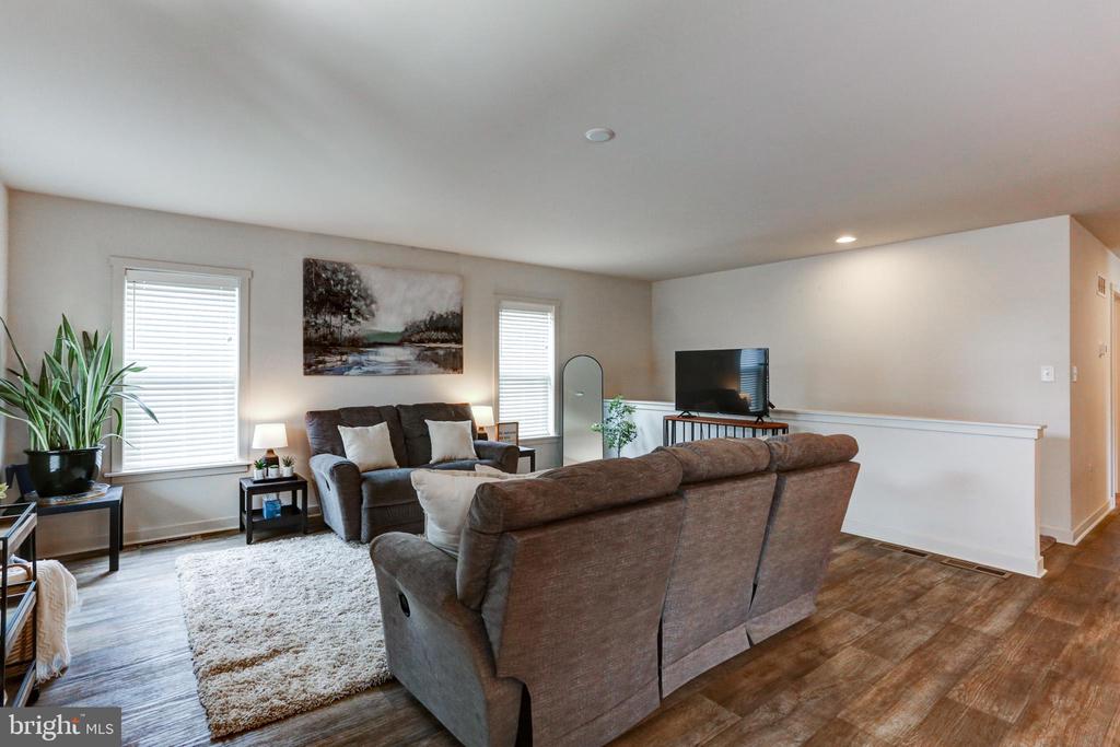 6110 Weston Dr