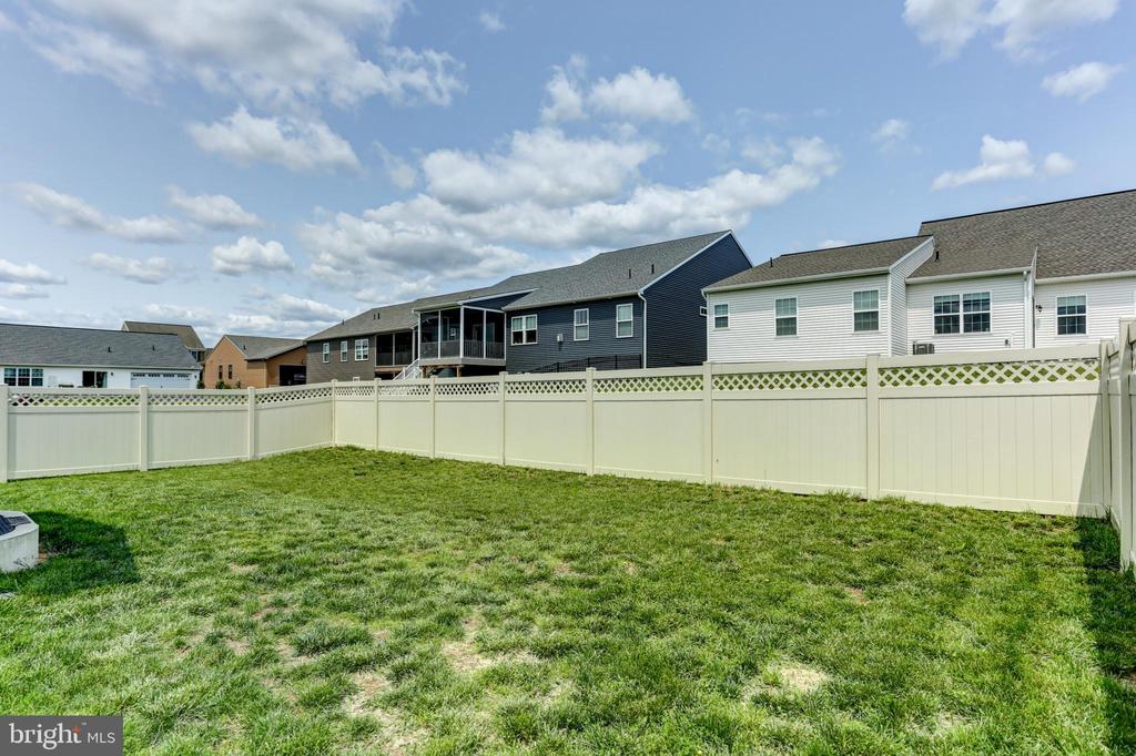 6110 Weston Dr