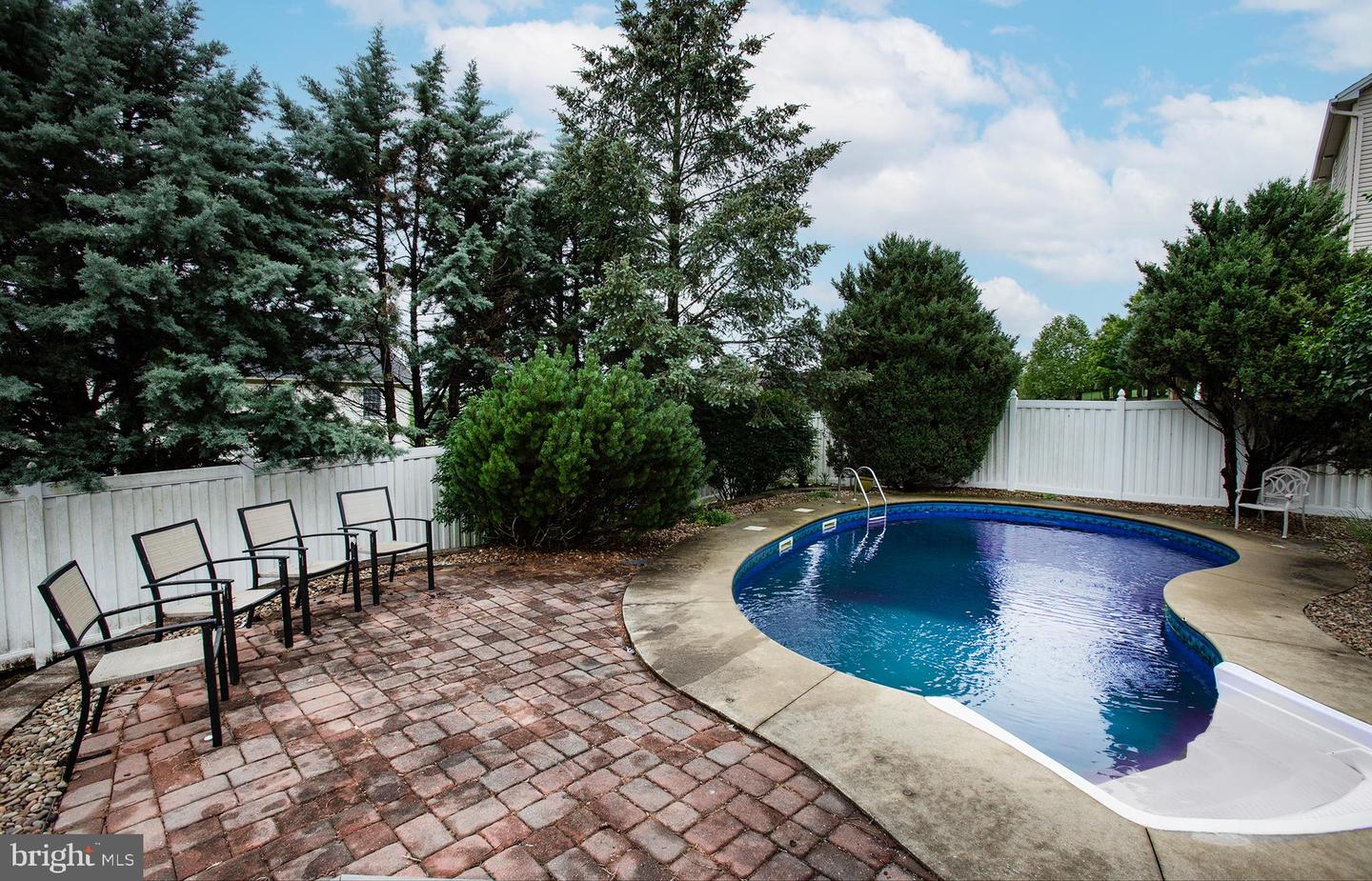 2125 Chatham Way