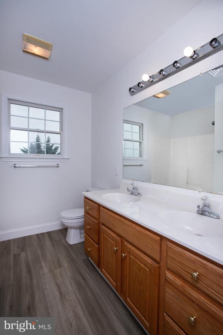 2125 Chatham Way