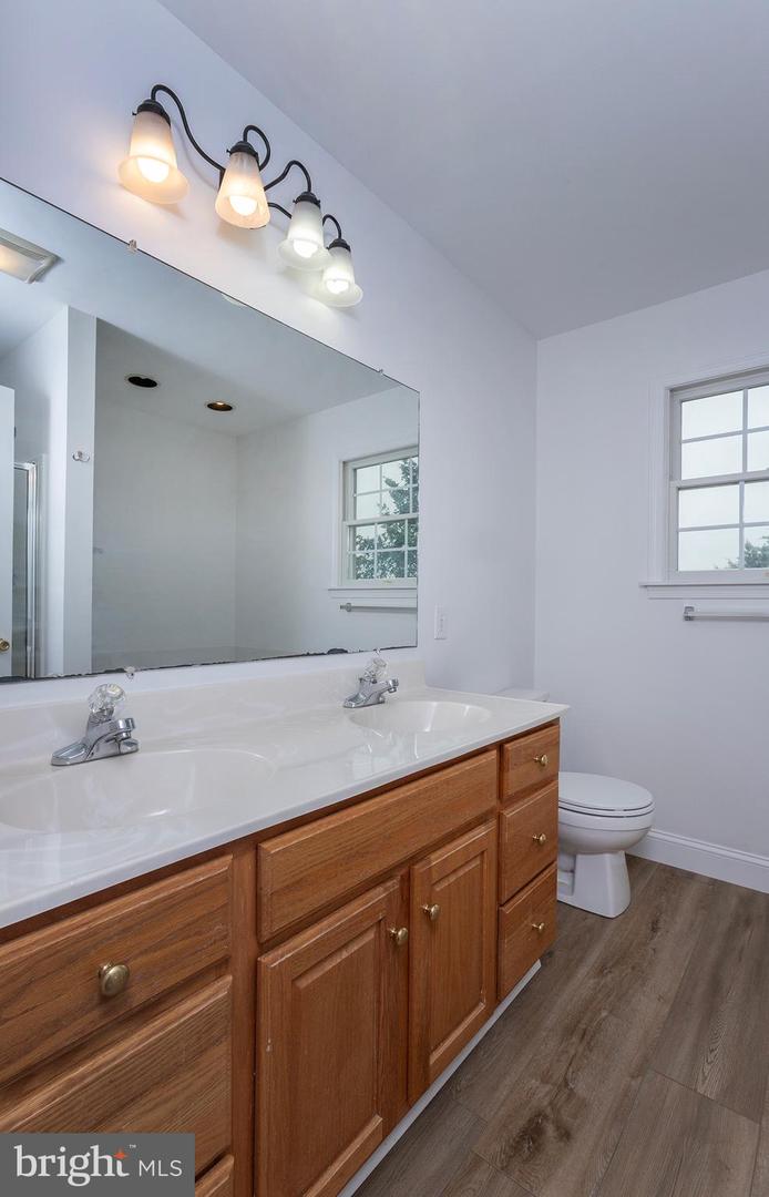 2125 Chatham Way