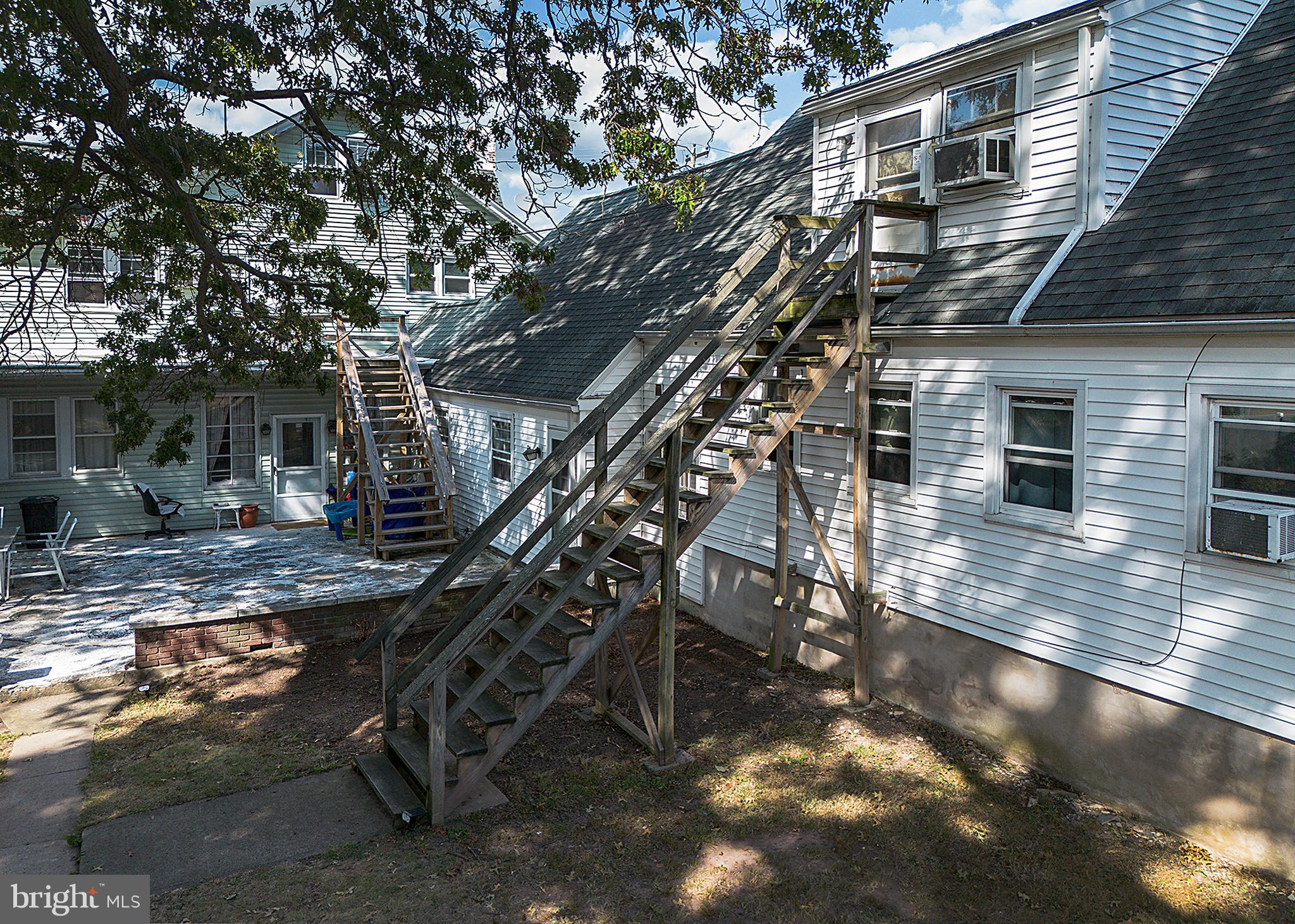 100 W BROAD STREET