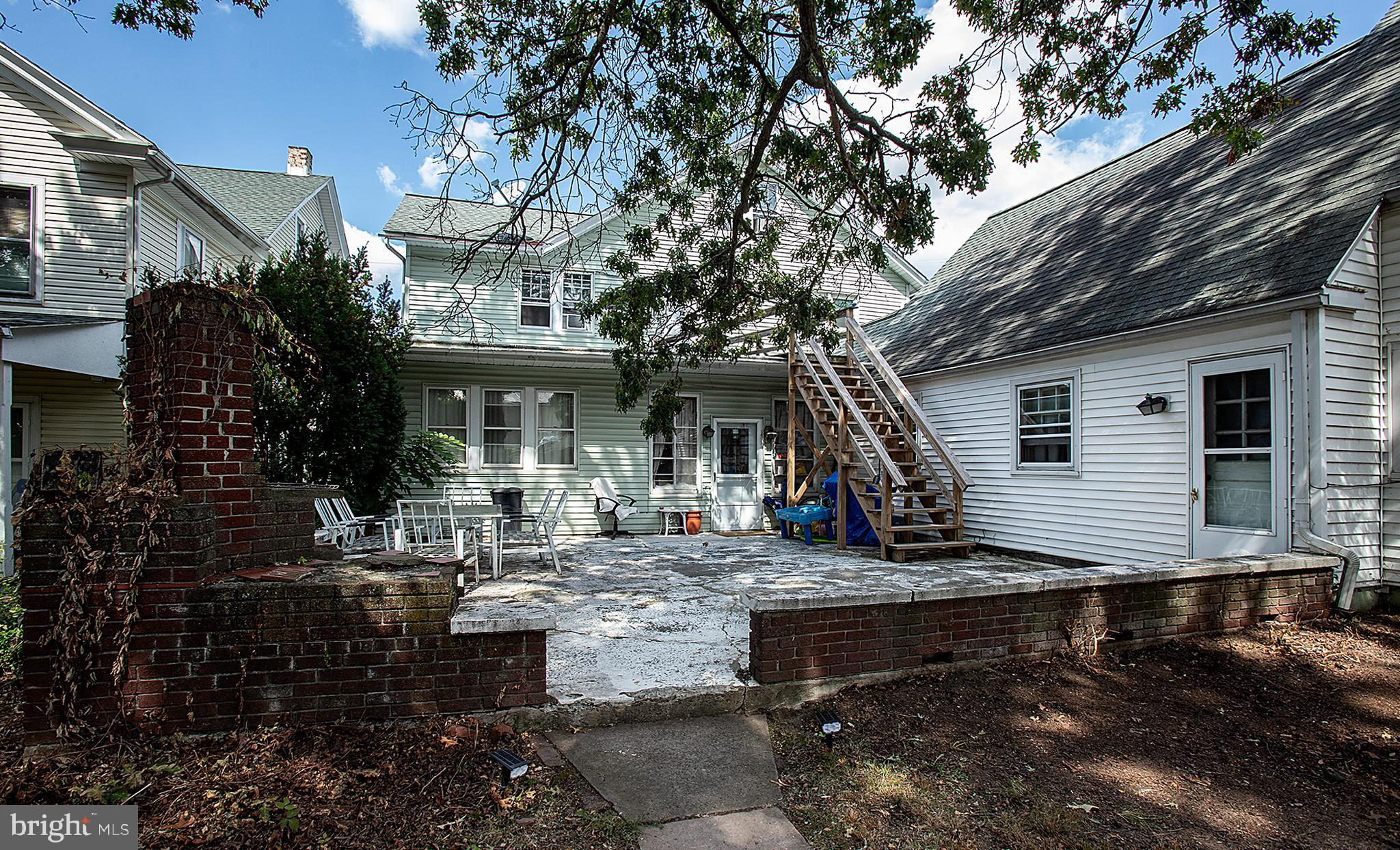 100 W BROAD STREET