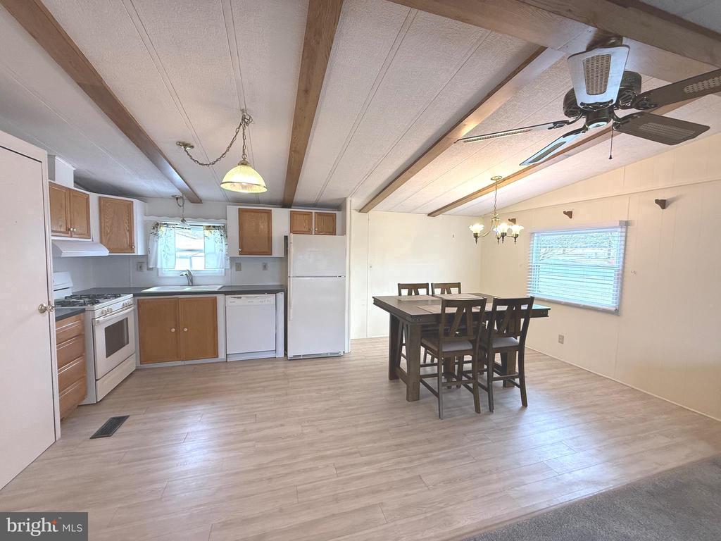 36 MEADOW RUN