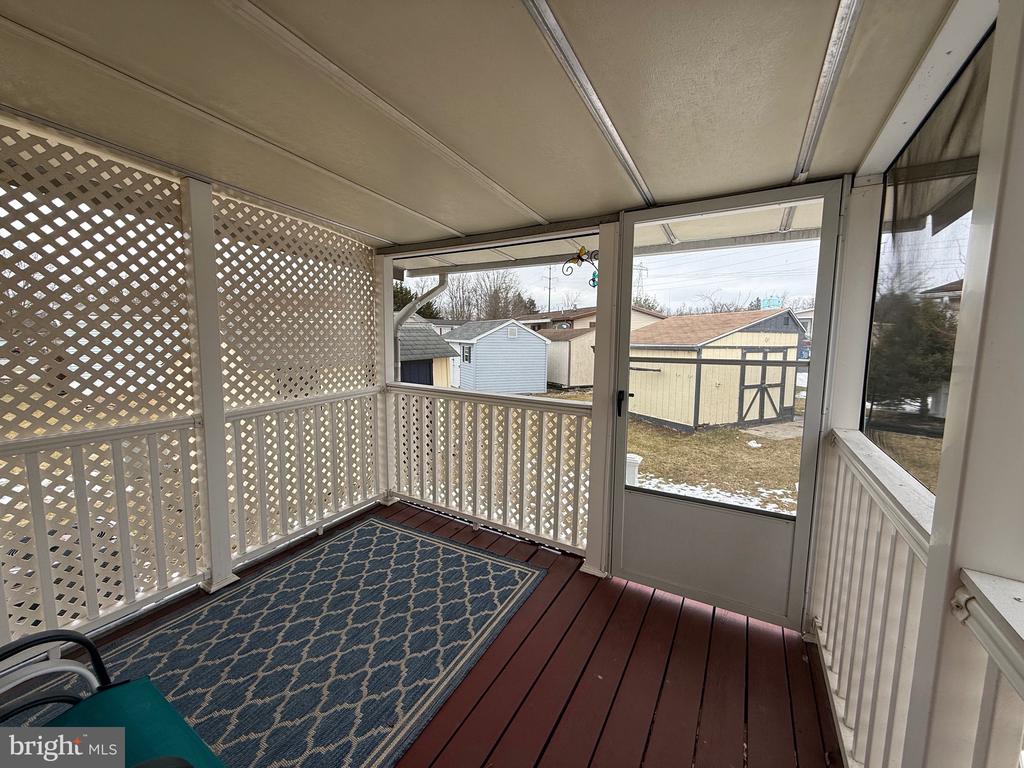 36 MEADOW RUN