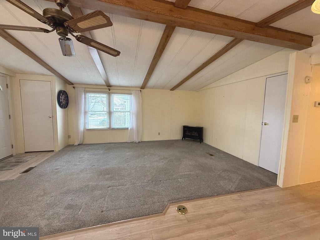 36 MEADOW RUN