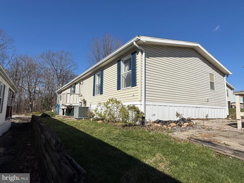 69 MEADOW RUN PL