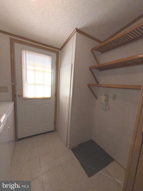 69 MEADOW RUN PL