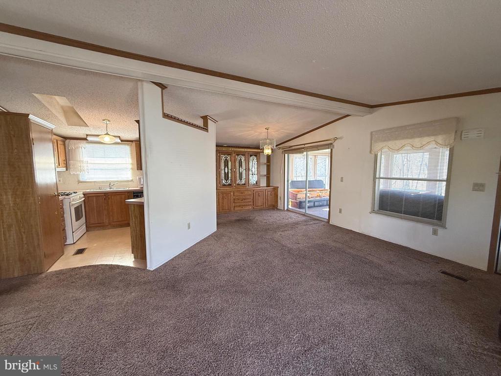 69 MEADOW RUN PL